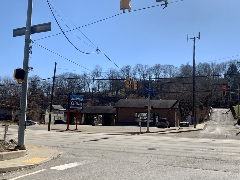 8131 Ohio River Blvd, Pittsburgh, PA for sale - Primary Photo - Image 1 of 1