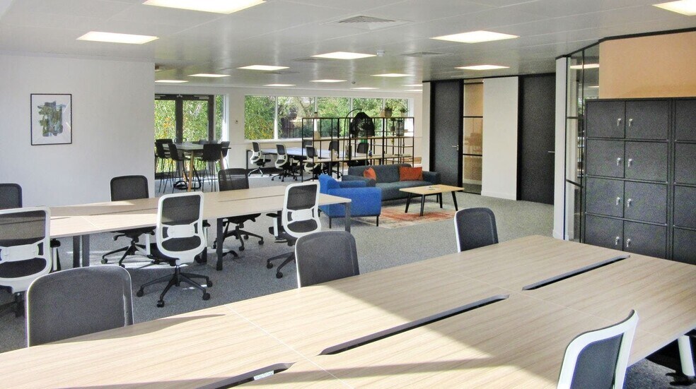 Waltham Rd, Maidenhead à louer - Photo du bâtiment - Image 3 de 24