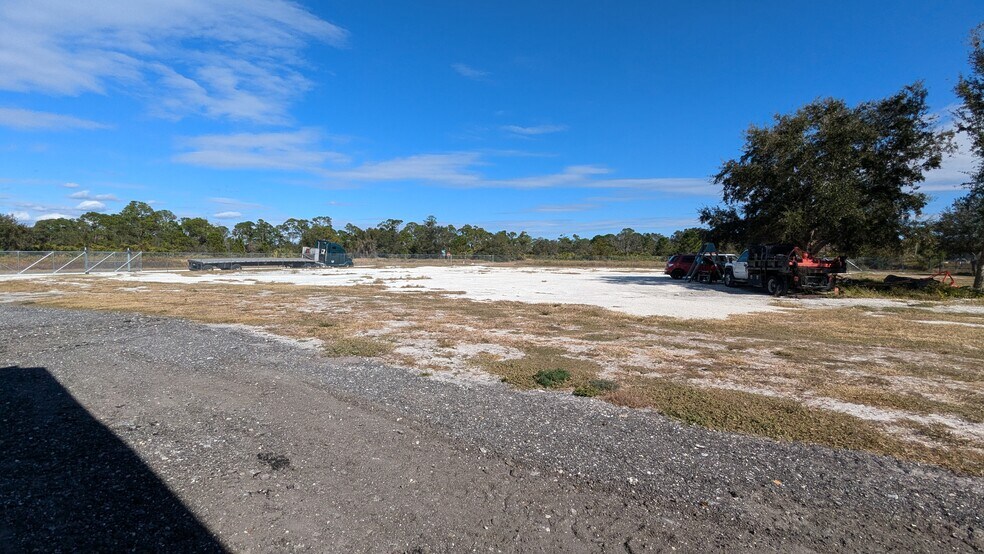91 Atherton, Lake Placid, FL à louer - Photo du bâtiment - Image 2 de 10