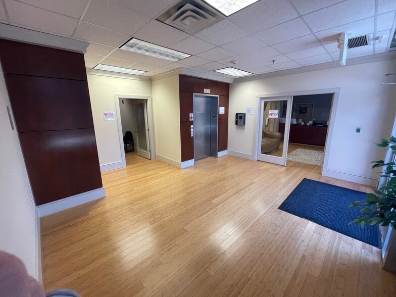 Chester Village Dr, Chester, VA for lease - Building Photo - Image 2 of 5