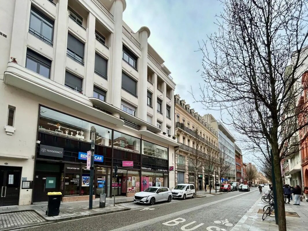 Office in Toulouse for lease Building Photo- Image 1 of 14