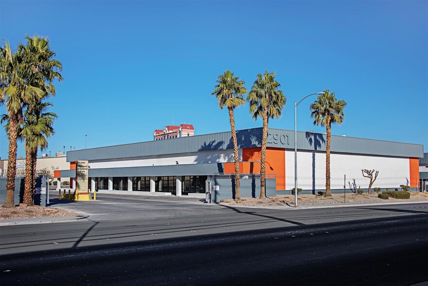 2901 S Highland Dr, Las Vegas, NV à louer - Photo du bâtiment - Image 3 de 5