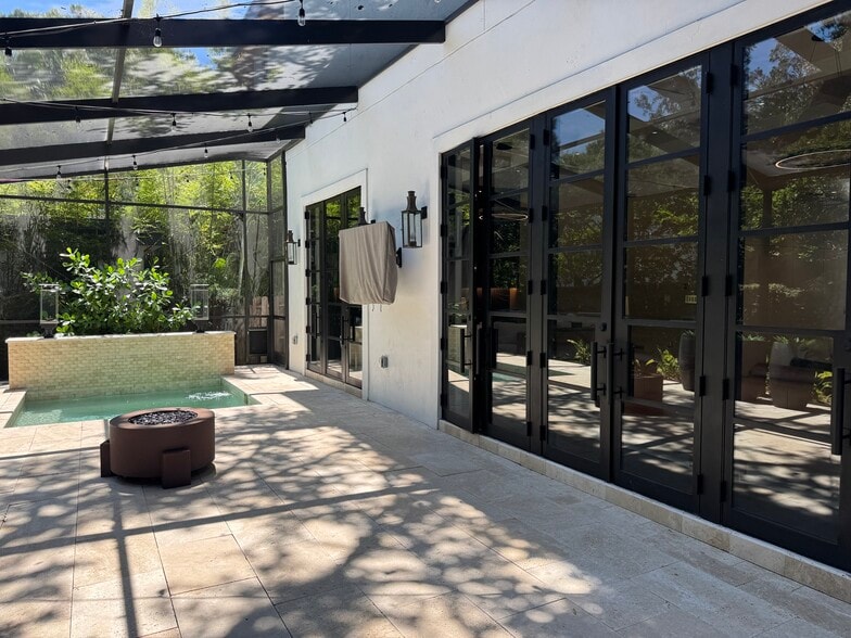 2915 W Bay Court Ave, Tampa, FL for sale - Building Photo - Image 2 of 13
