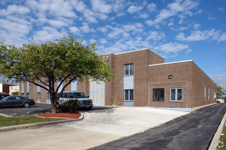850-860 Remington Rd, Schaumburg, IL à vendre - Photo du bâtiment - Image 3 de 3
