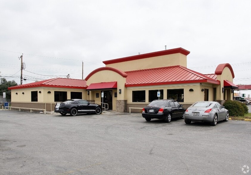 4001 W Commerce St, San Antonio, TX for sale - Building Photo - Image 1 of 4