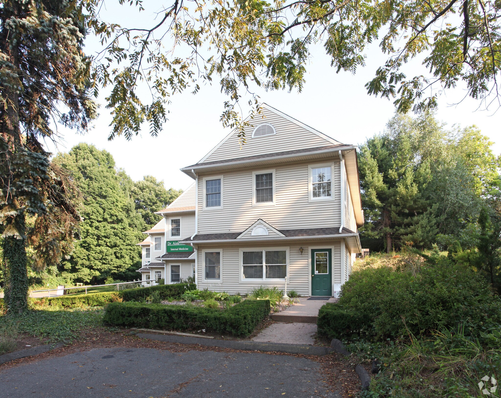 258 Spielman Hwy, Burlington, CT for sale Primary Photo- Image 1 of 3