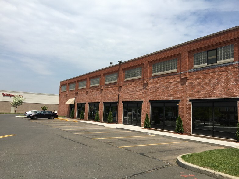 1125-1187 Dixwell Ave, Hamden, CT à louer - Photo du bâtiment - Image 3 de 3