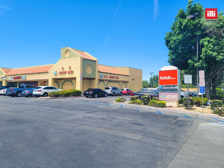 44430 20th St W, Lancaster, CA for lease - Building Photo - Image 3 of 6