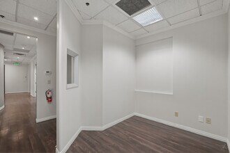 7032-7054 E Cochise Rd, Scottsdale, AZ for lease Interior Photo- Image 2 of 19