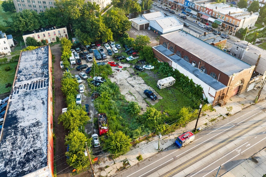 5809-5821 Woodland Ave, Philadelphia, PA for sale - Primary Photo - Image 1 of 78