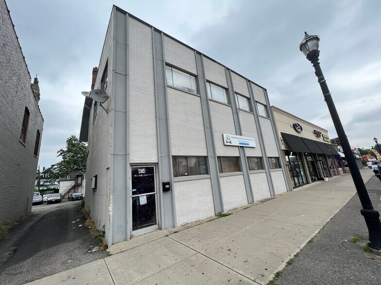 404 Central Ave, East Orange, NJ à vendre - Photo principale - Image 1 de 18