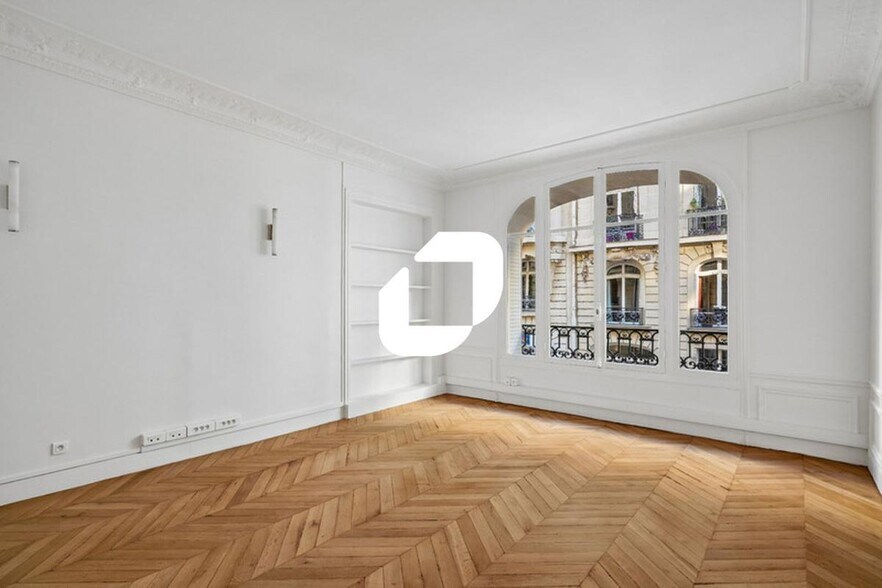 Immeuble residentiel dans Paris à vendre - Photo du bâtiment - Image 3 de 14