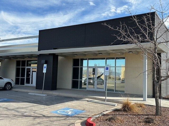 14251 Edgemere Blvd, El Paso, TX à louer Photo du bâtiment- Image 1 de 6