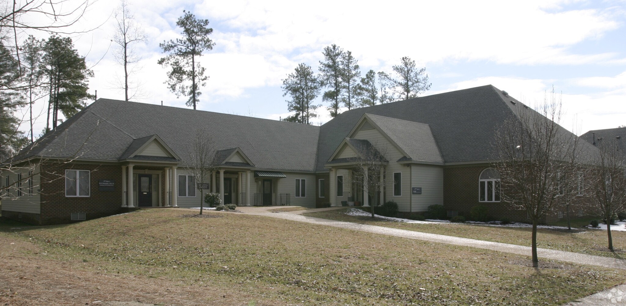 477 McLaws Cir, Williamsburg, VA à louer Photo principale- Image 1 de 21