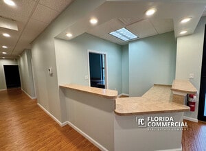 529 Palm Beach Rd, Stuart, FL for lease Interior Photo- Image 1 of 21