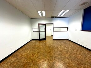 24372 Vanowen St, Canoga Park, CA for lease Interior Photo- Image 2 of 5