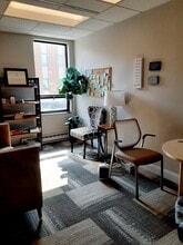 2121 Eisenhower Ave, Alexandria, VA for lease Interior Photo- Image 1 of 3