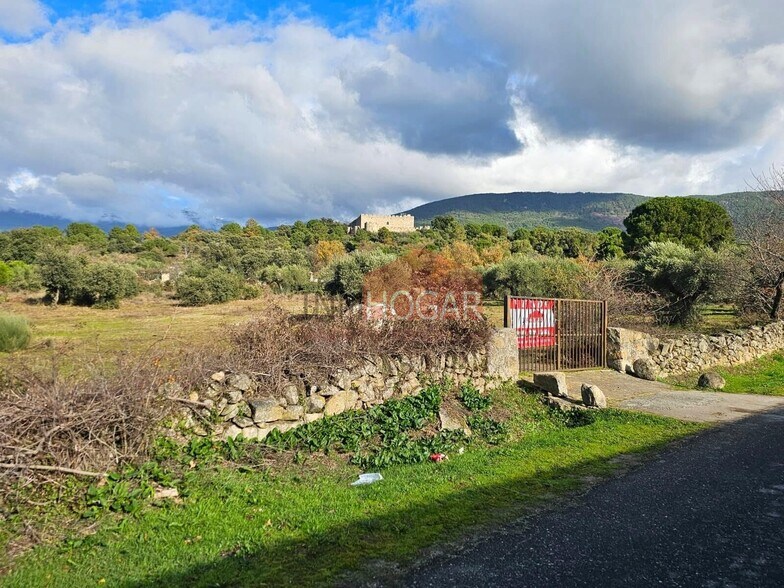 Terrain dans La Adrada, Ávila à vendre - Photo du bâtiment - Image 2 de 12
