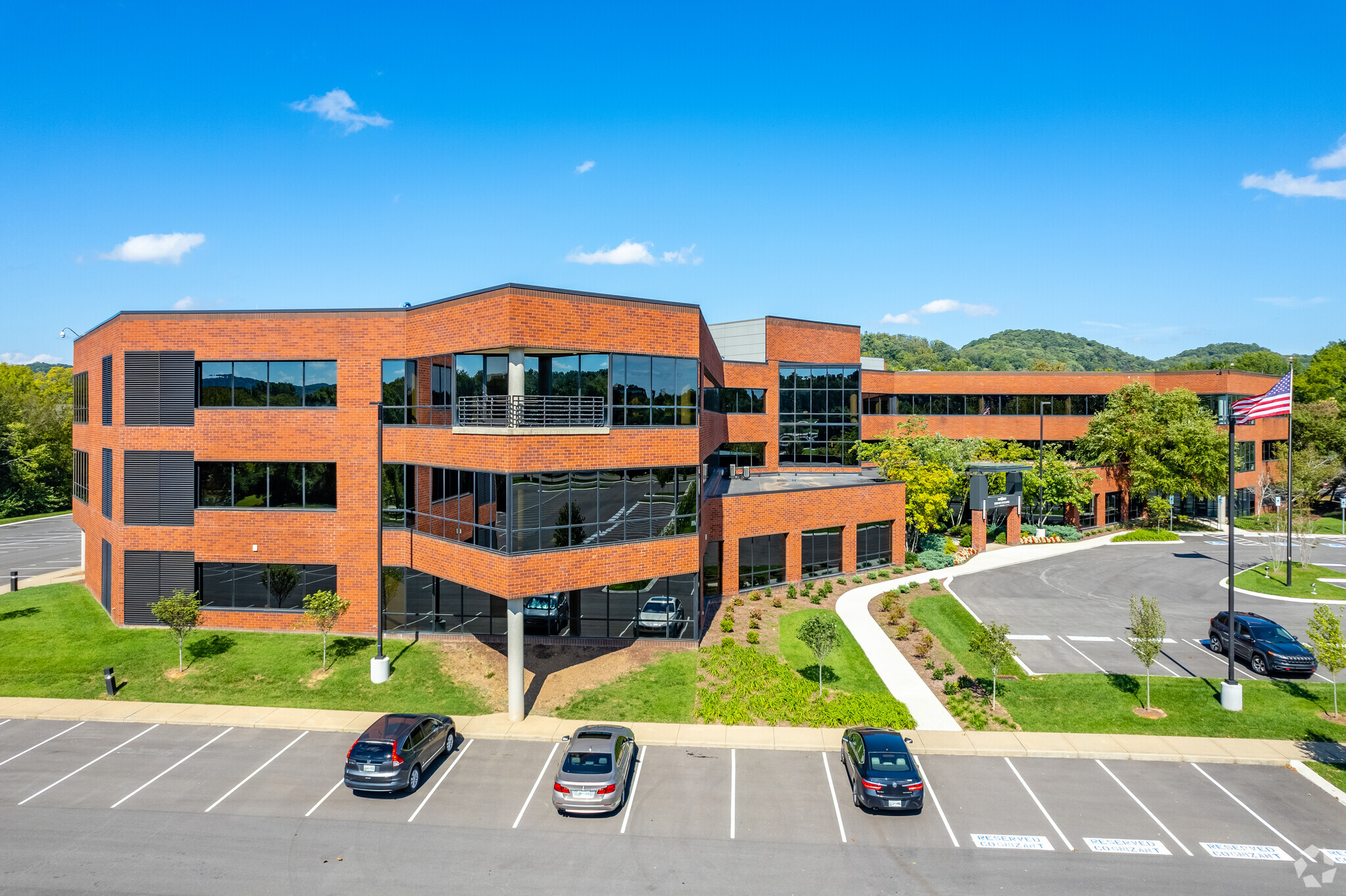 5301 Maryland Way, Brentwood, TN for sale Primary Photo- Image 1 of 1