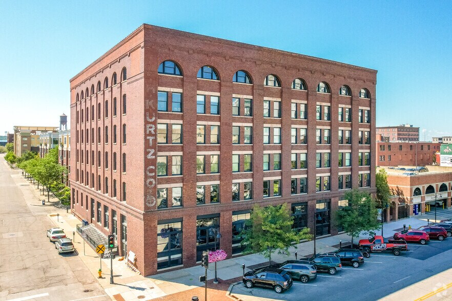 100 Court Ave, Des Moines, IA à vendre - Photo du bâtiment - Image 2 de 5