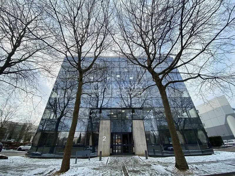 Office in Guyancourt for lease Building Photo- Image 1 of 6