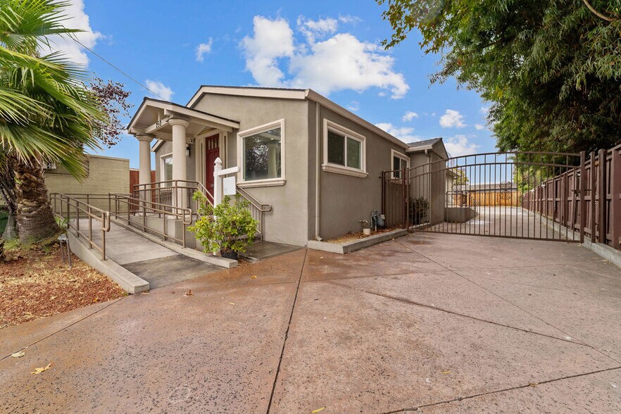 250 Meridian Ave, San Jose, CA à vendre - Photo du bâtiment - Image 2 de 17