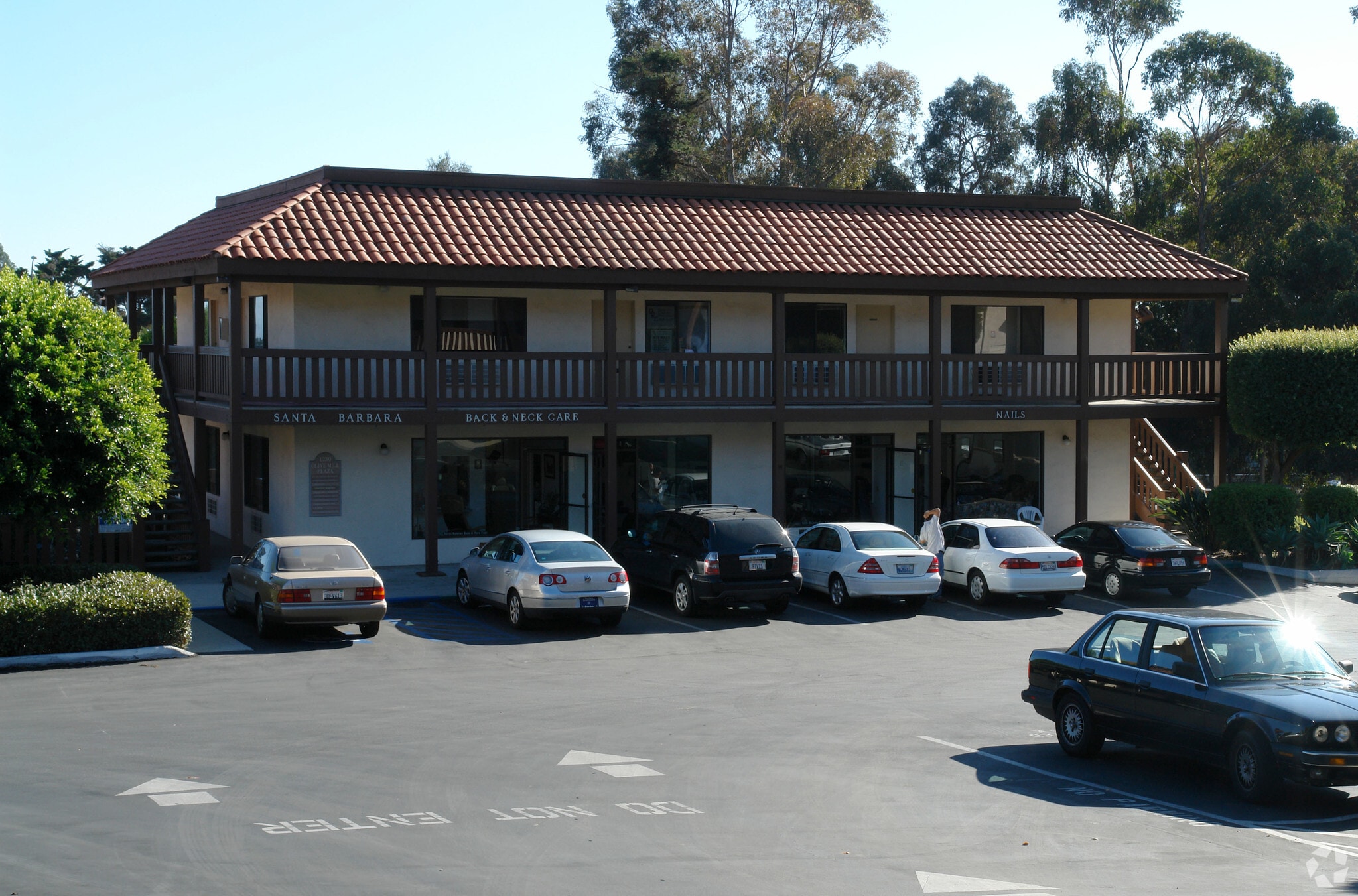 1230 Coast Village Cir, Santa Barbara, CA for lease Primary Photo- Image 1 of 9