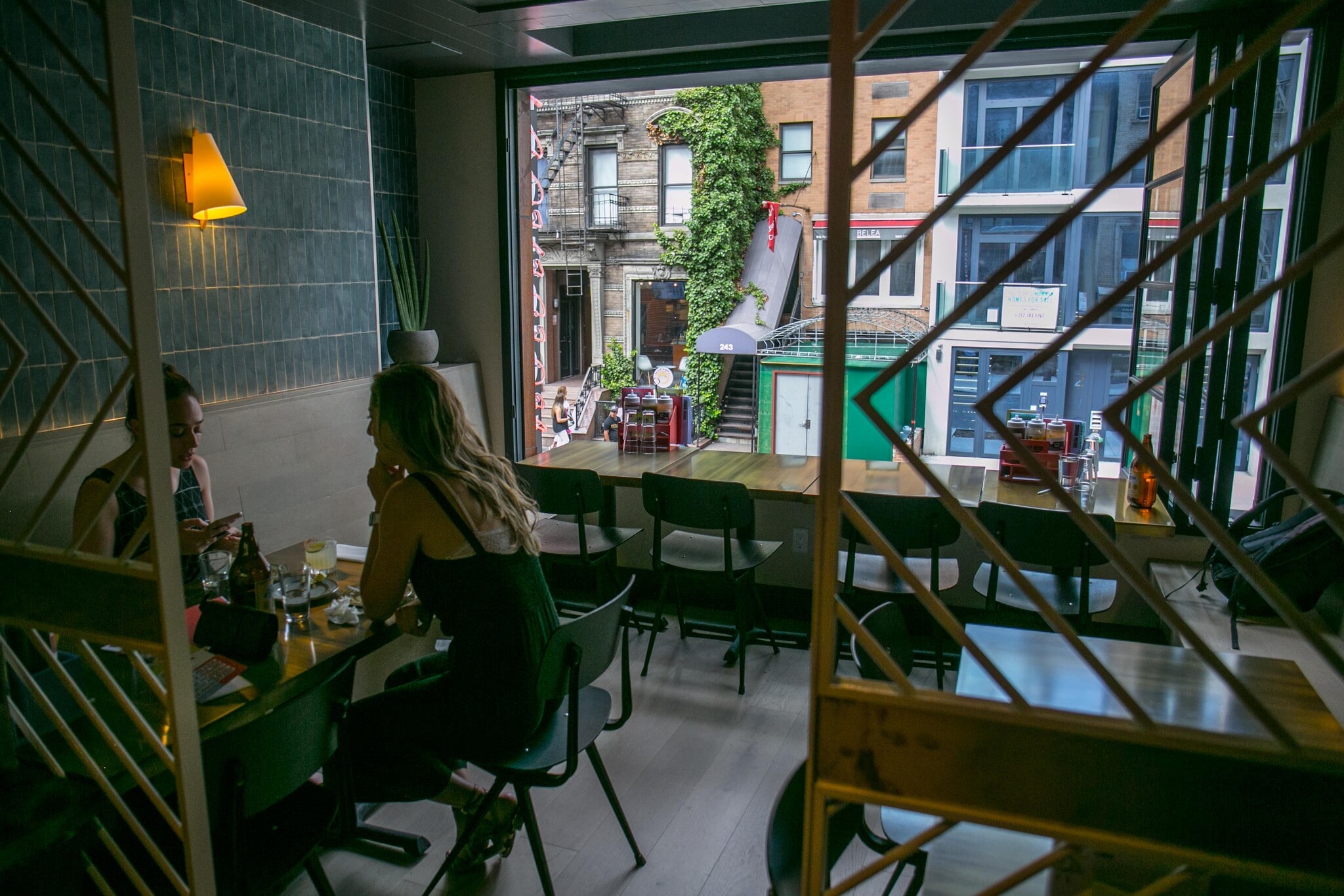 244 E 53rd St, New York, NY à vendre Photo intérieure- Image 1 de 6