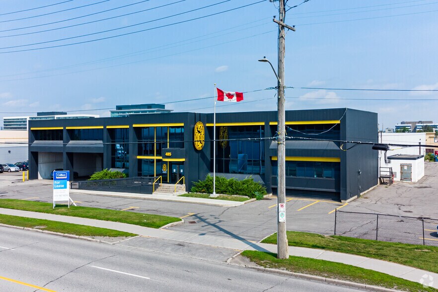 485 Industrial Ave, Ottawa, ON à vendre - Photo principale - Image 1 de 1