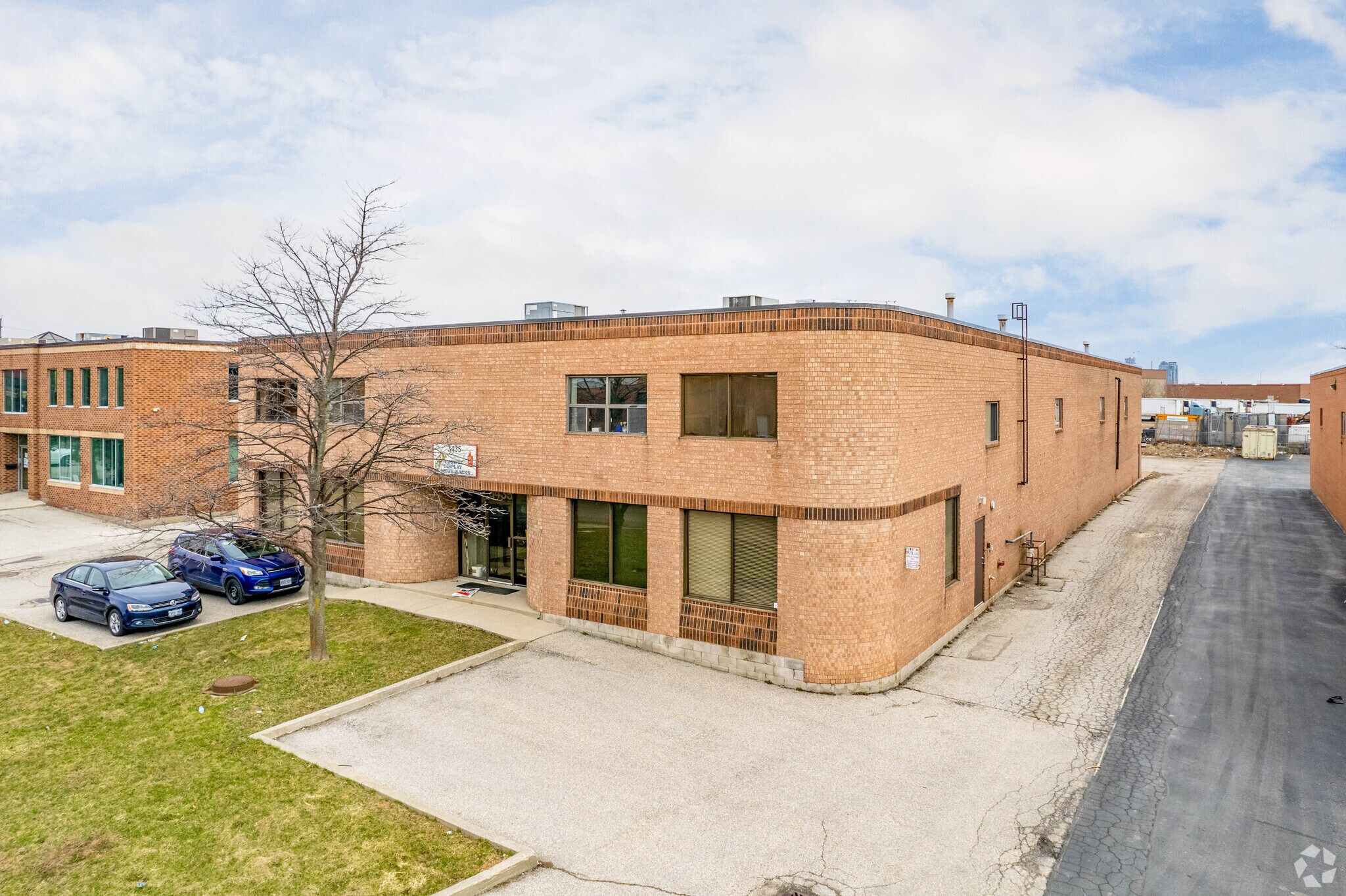 3435 Semenyk Ct, Mississauga, ON for sale Primary Photo- Image 1 of 1
