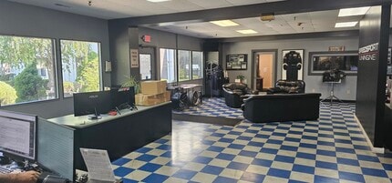 50-52 Miry Brook Rd, Danbury, CT for lease Interior Photo- Image 2 of 13