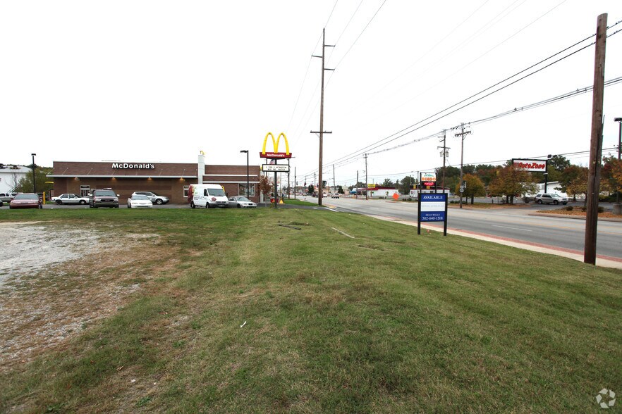 8226 Preston Hwy, Louisville, KY à vendre - Photo principale - Image 1 de 9