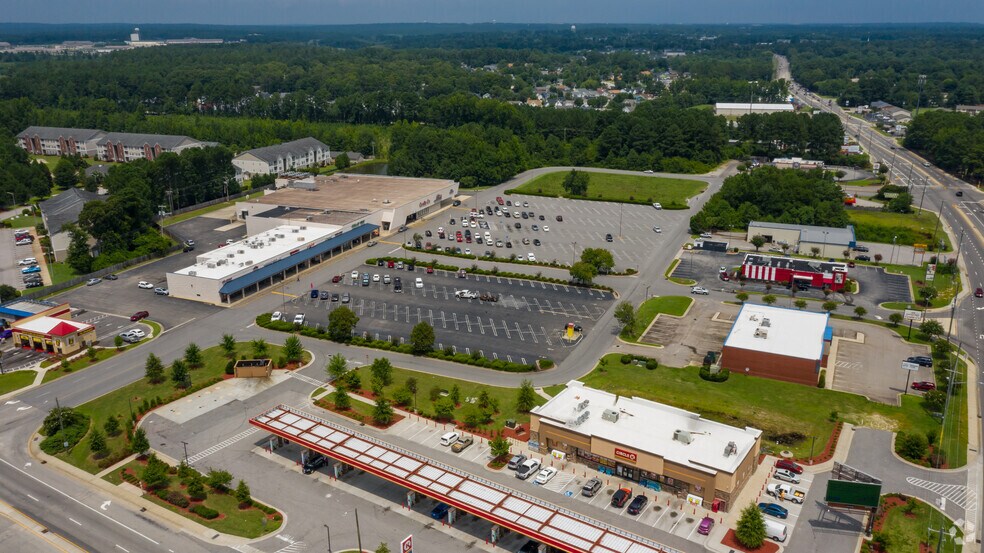 690-700 S Reilly Rd, Fayetteville, NC à louer - Aérien - Image 3 de 8