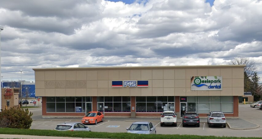 18185 Yonge St, East Gwillimbury, ON à vendre Photo du bâtiment- Image 1 de 1