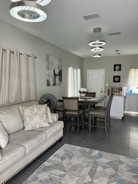 3305 Frio Ave, McAllen, TX à vendre - Photo du bâtiment - Image 2 de 24