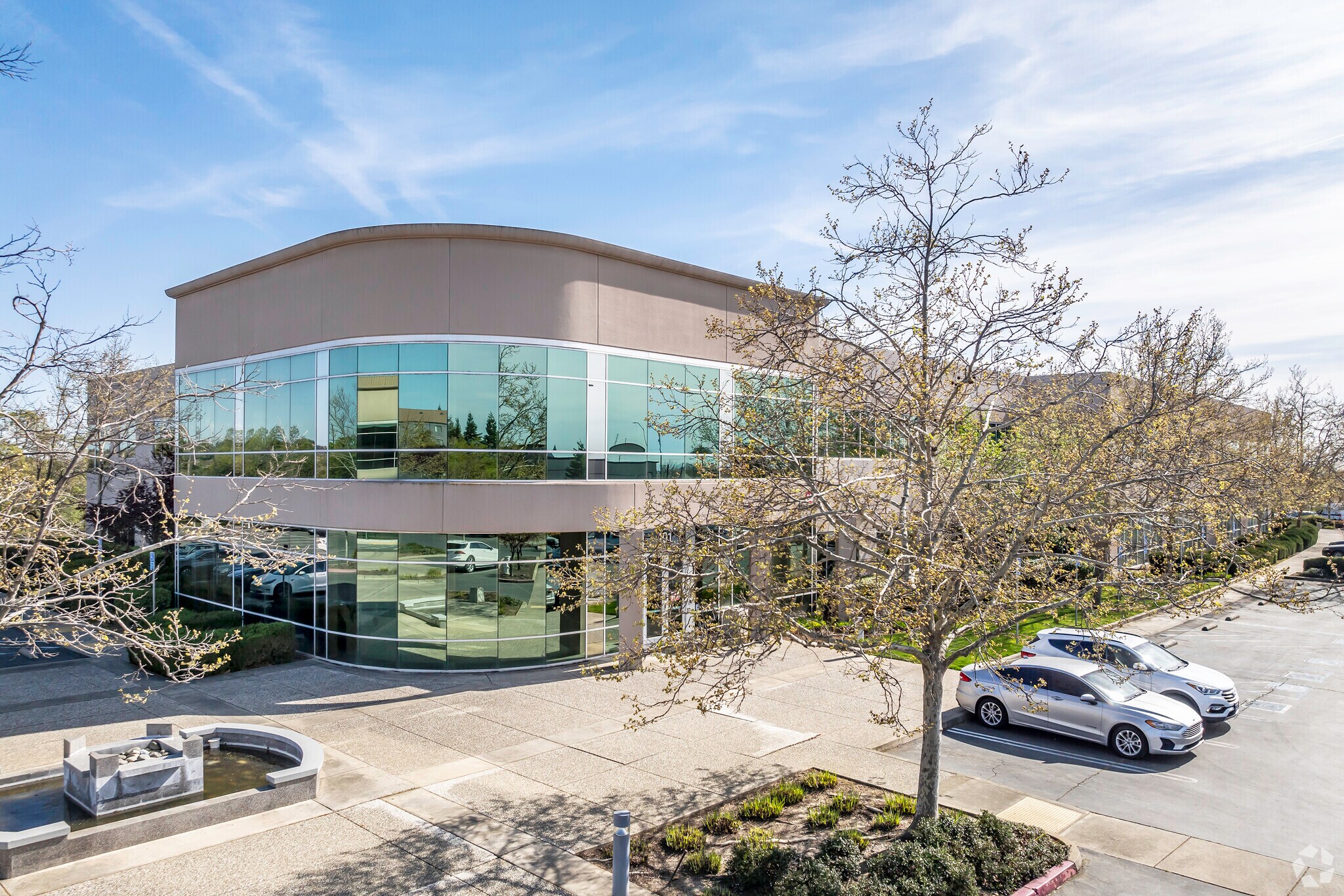 101 Creekside Ridge Ct, Roseville, CA for lease Building Photo- Image 1 of 9