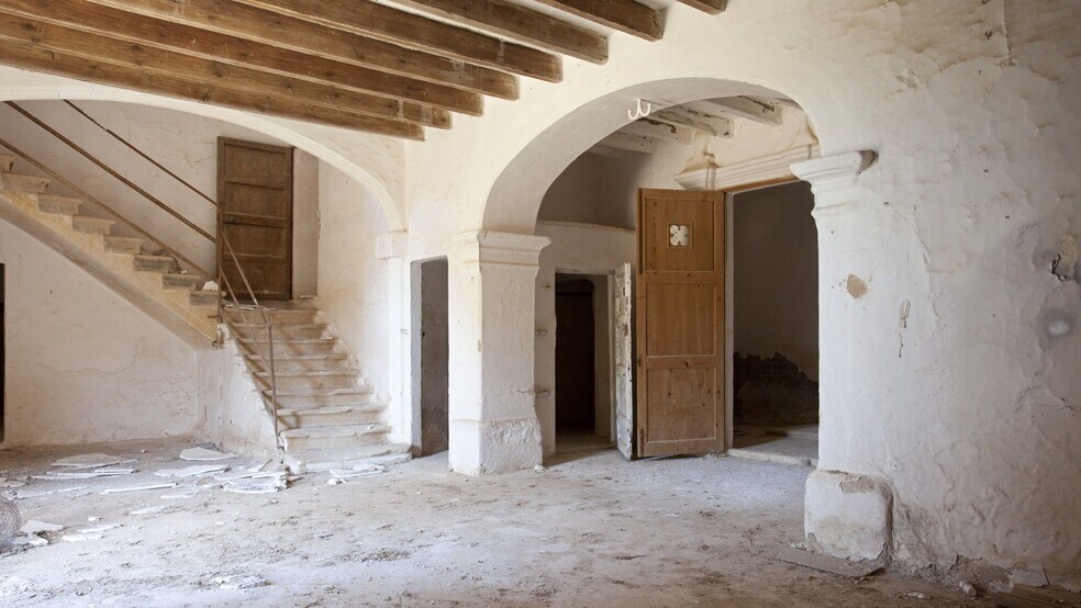 Land in Manacor, Islas Baleares for sale - Interior Photo - Image 3 of 48