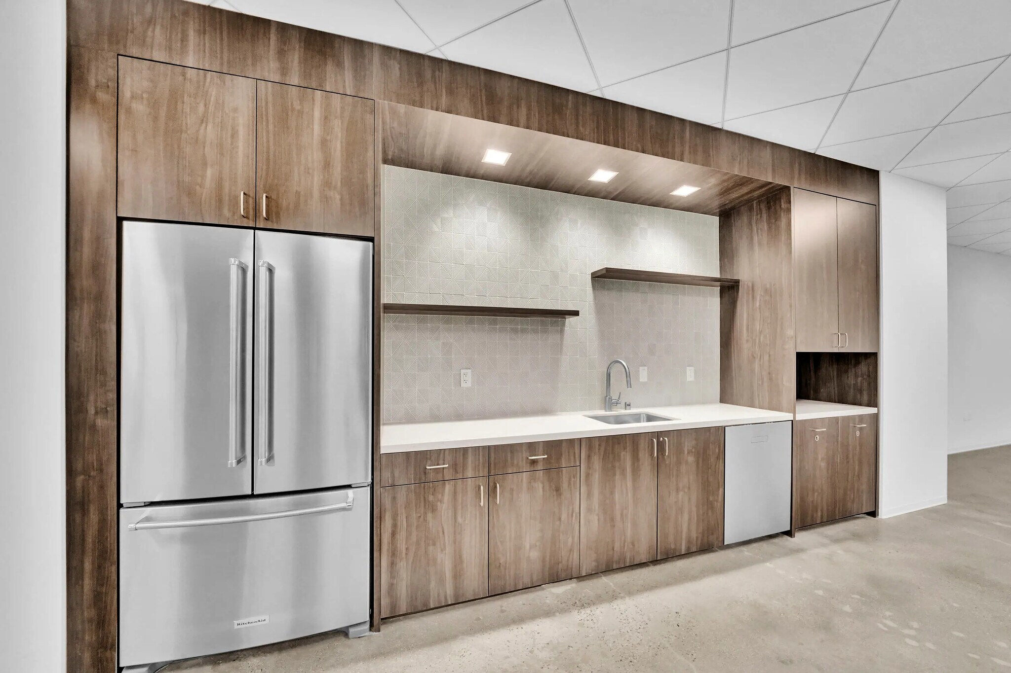 4365 Executive Dr, San Diego, CA for lease Interior Photo- Image 1 of 7