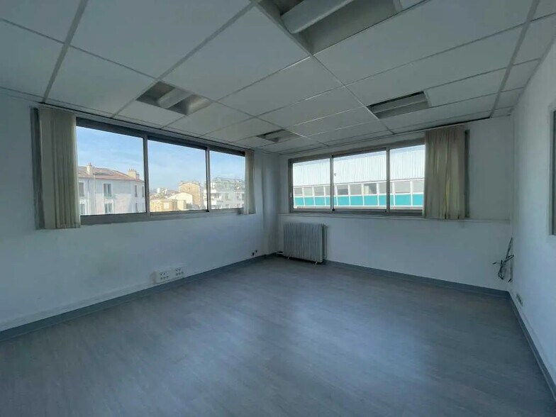 Flex dans Ivry-sur-Seine à louer - Photo intérieure - Image 2 de 4