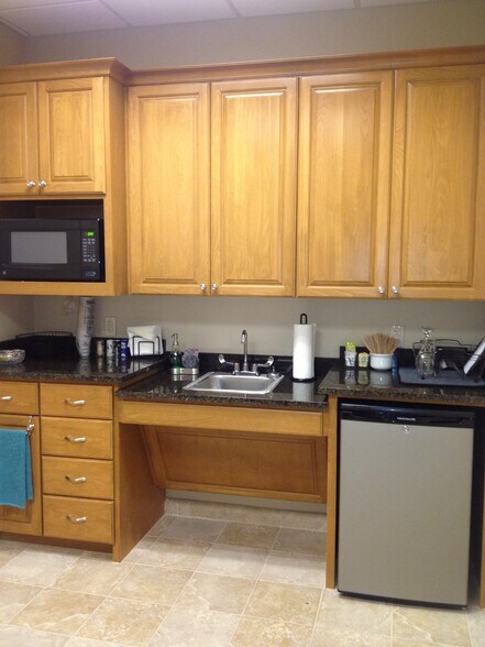 11701 Bee Cave Rd, Austin, TX à louer - Photo du bâtiment - Image 3 de 11