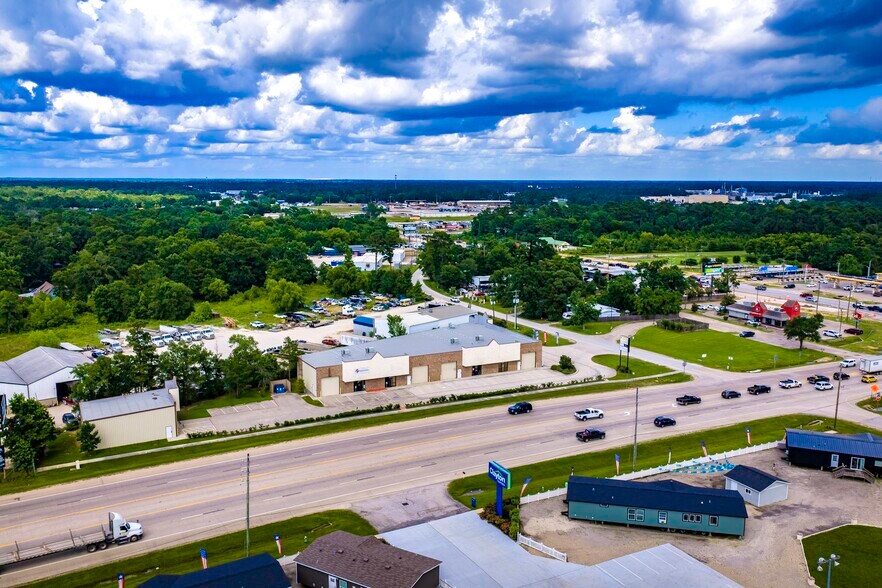3511 N Loop 336 E, Conroe, TX à louer - Aérien - Image 3 de 4
