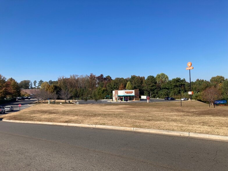 130 N Lee St, Forsyth, GA for lease - Building Photo - Image 2 of 2