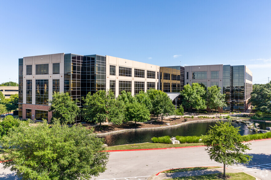 13785 Research Blvd, Austin, TX à louer - Photo du bâtiment - Image 1 de 1