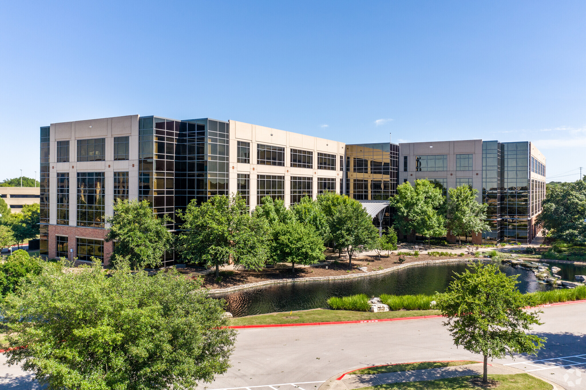 13785 Research Blvd, Austin, TX à louer Photo du bâtiment- Image 1 de 2