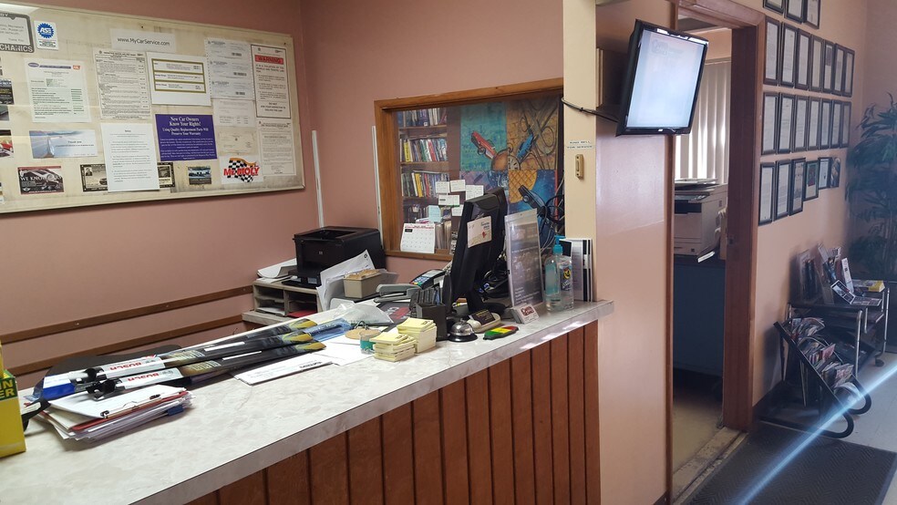 152 Speigletown Rd, Troy, NY à vendre - Photo du bâtiment - Image 3 de 28