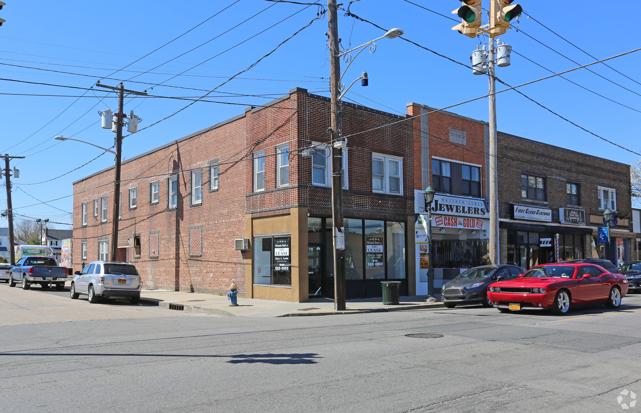 78 Rockaway Ave, Valley Stream, NY à vendre Photo principale- Image 1 de 1