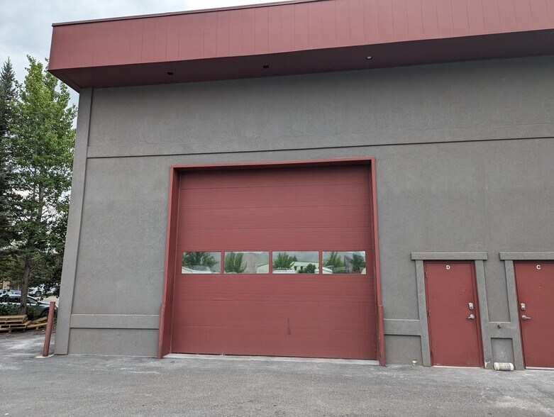 1730 Lear Ln, Hailey, ID à louer - Photo du bâtiment - Image 2 de 4
