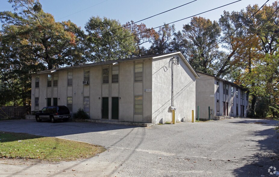 2139 Aberdeen Ave, North Charleston, SC à vendre - Photo principale - Image 1 de 3
