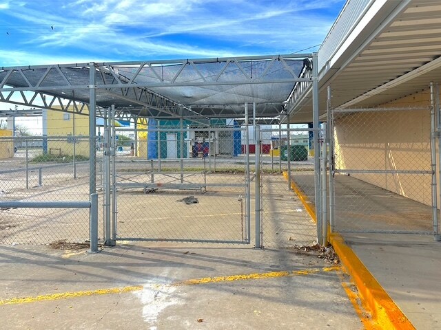 616 US Highway 181, Taft, TX à vendre - Photo du bâtiment - Image 3 de 29