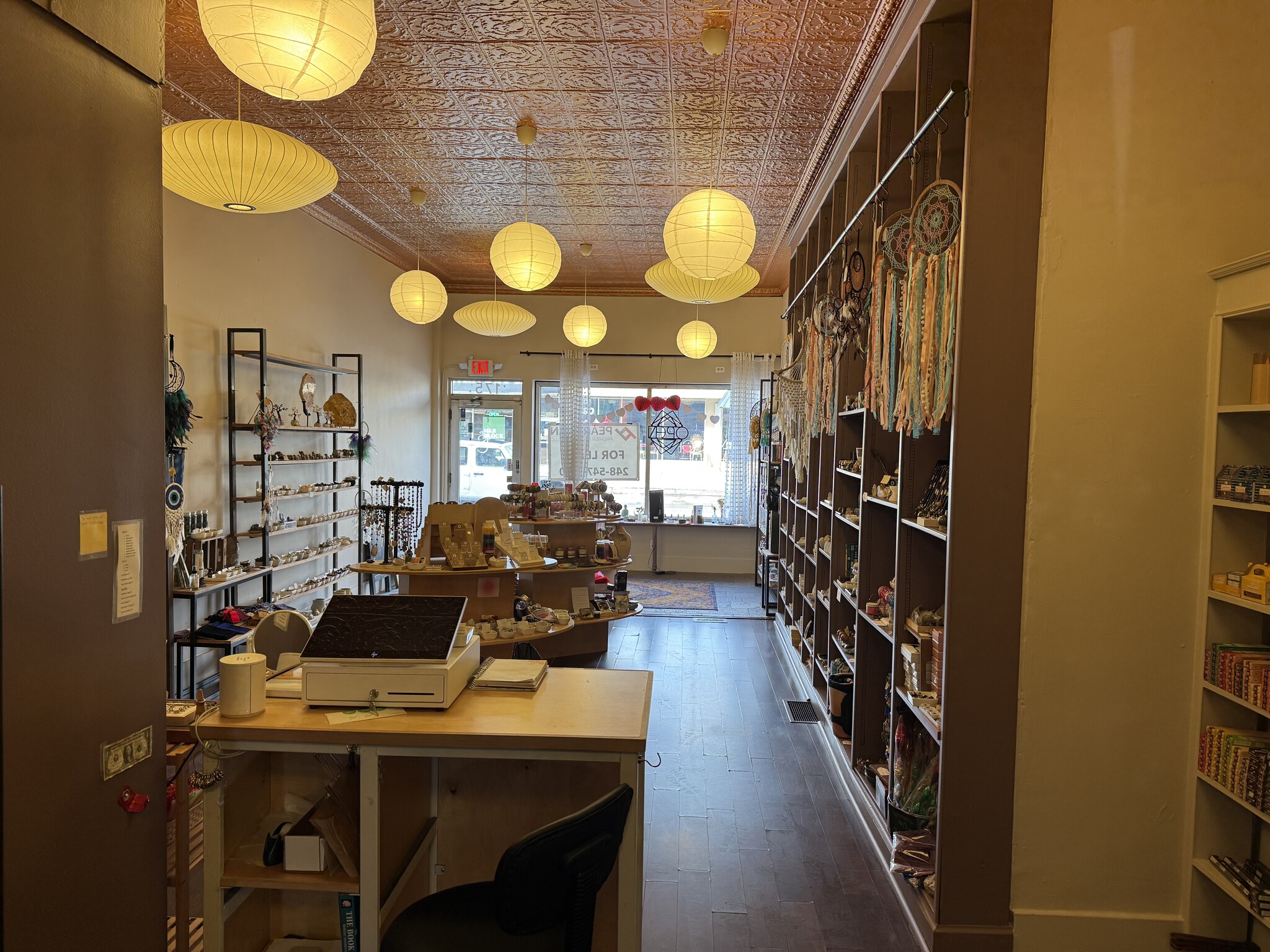 171-175 W 9 Mile Rd, Ferndale, MI à louer Photo intérieure- Image 1 de 2